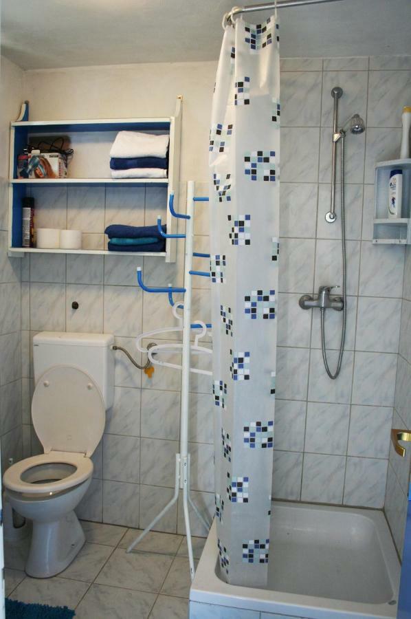 Apartment Azriel Vir Luaran gambar
