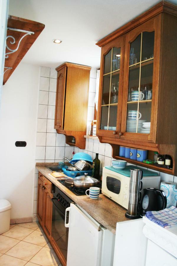 Apartment Azriel Vir Luaran gambar